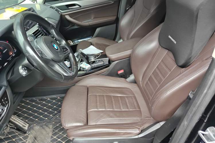 Used BMW X4 2021 xDrive 25i M Sport Package Left Front Seat