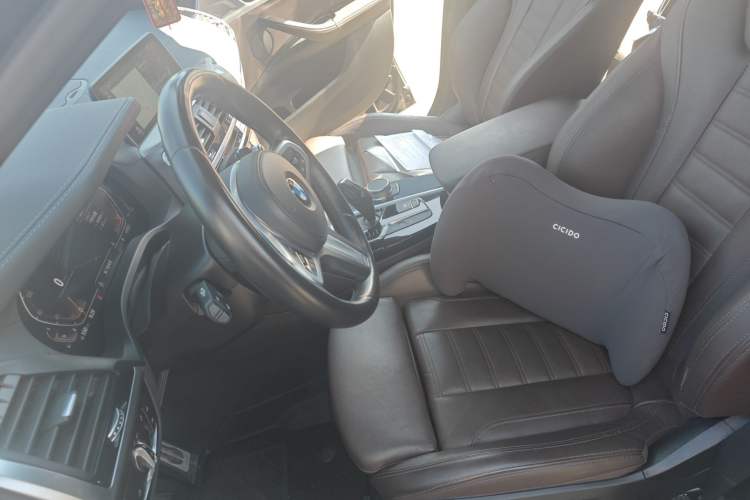 Used BMW X4 2021 xDrive 30i M Sport Night Edition package Left Front Seat