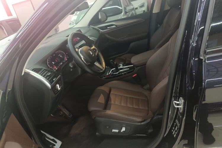 Used BMW X4 2021 Restyled xDrive 25i M Sport Package Left Front Seat
