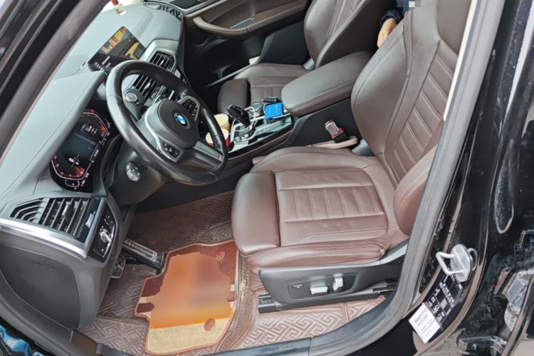 Used BMW X4 2021 xDrive 25i M Sport Package Left Front Seat