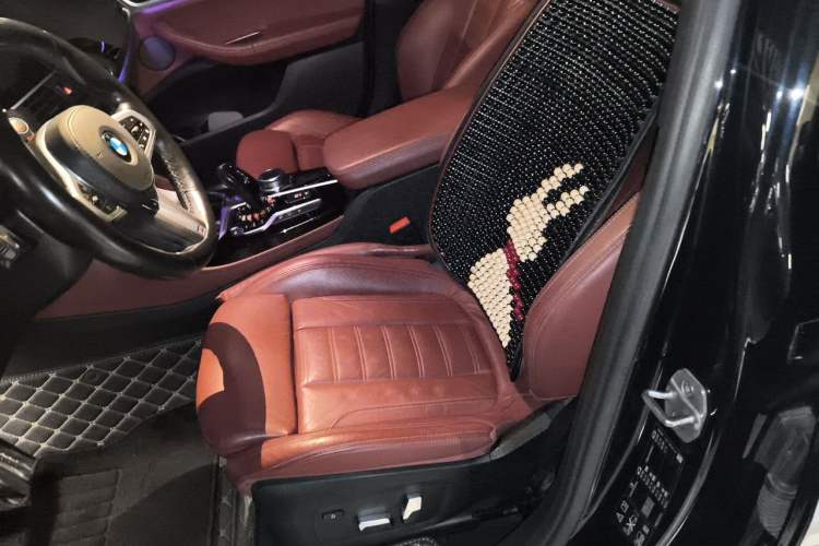 Used BMW X4 2021 xDrive 25i M Sport Night Edition package Left Front Seat