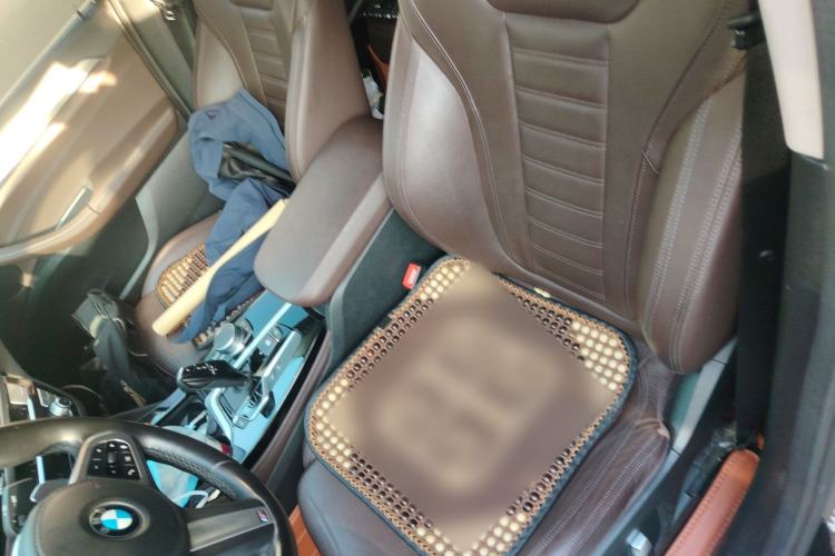 Used BMW X4 2021 Restyled xDrive 25i M Sport Package Left Front Seat
