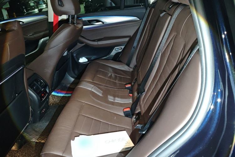 Used BMW X4 2021 xDrive 25i M Sport Package Left Rear Seat