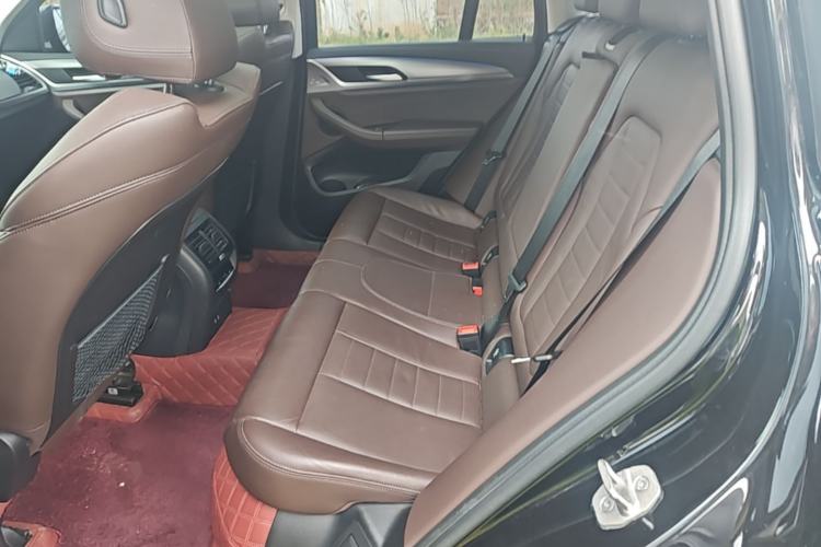 Used BMW X4 2021 Restyled xDrive 25i M Sport Package Left Rear Seat