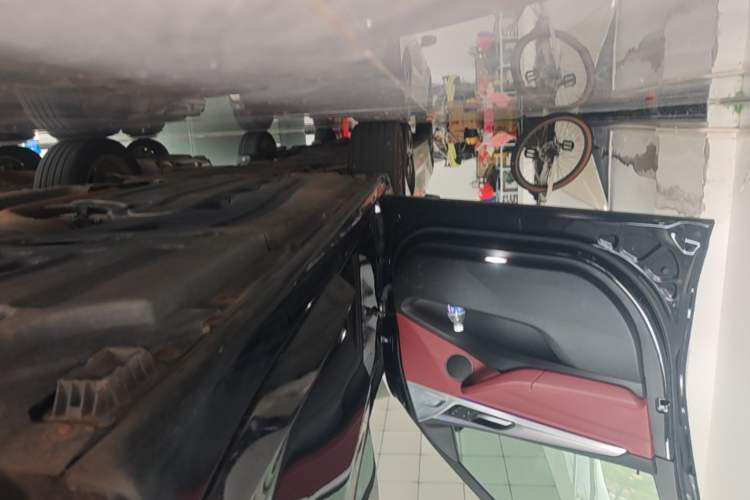 Used BMW X4 2021 xDrive 25i M Sport Package Left Side Sill