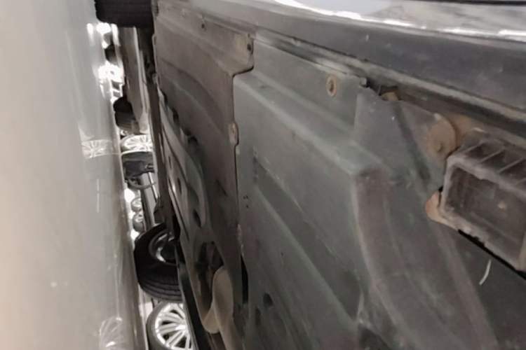 Used BMW X4 2021 xDrive 25i M Sport Package Left Side Sill