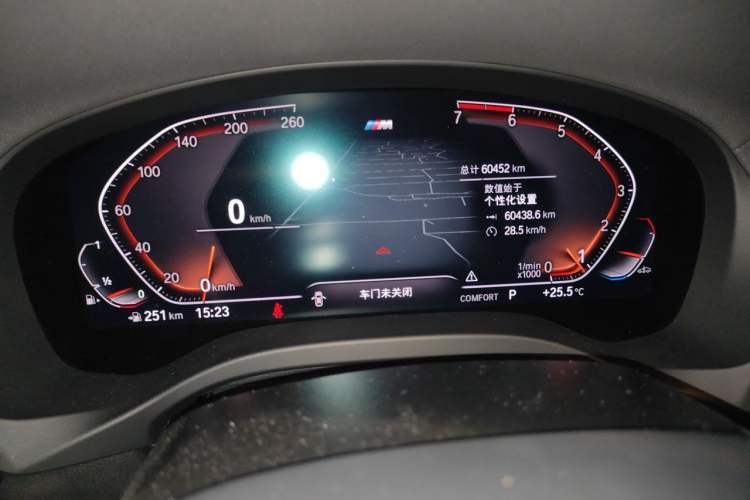 Used BMW X4 2021 xDrive 25i M Sport Package Odometer Close Up