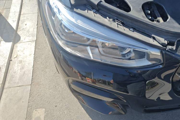 Used BMW X4 2021 xDrive 30i M Sport Night Edition package Right Front Headlight