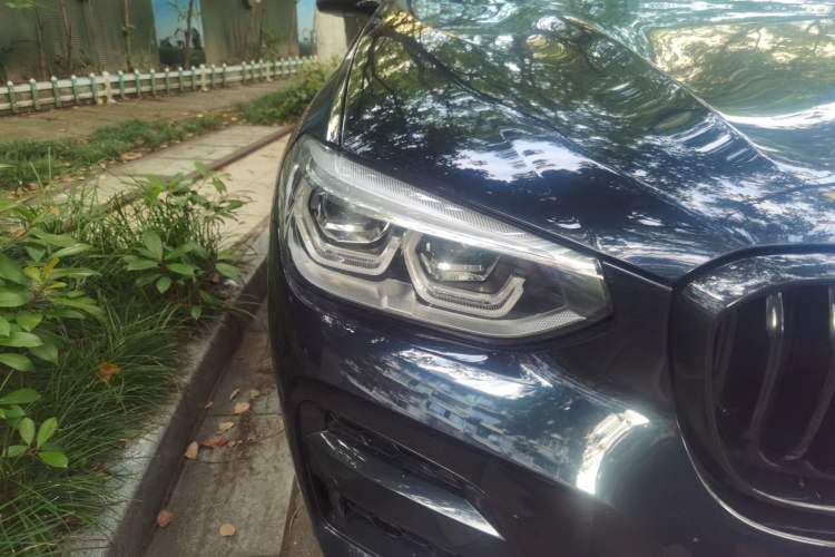 Used BMW X4 2021 xDrive 25i M Sport Night Edition package Right Front Headlight