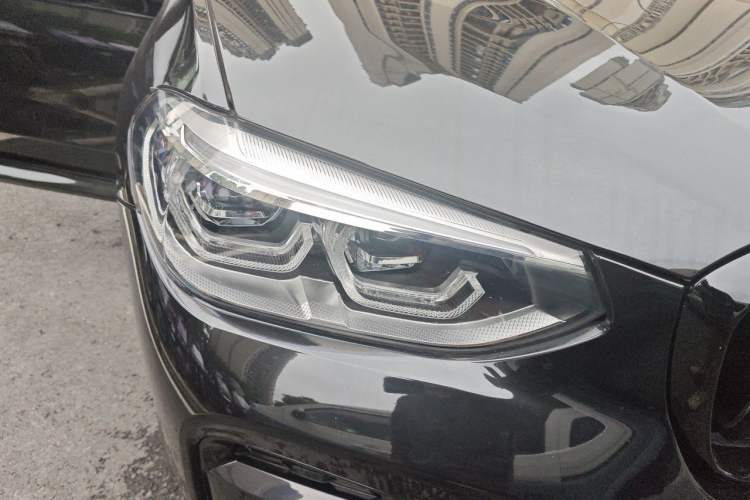 Used BMW X4 2021 xDrive 30i M Sport Night Edition package Right Front Headlight