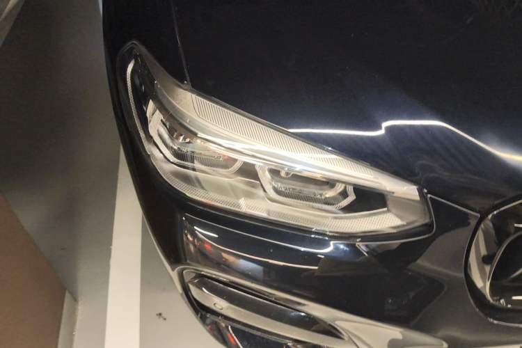 Used BMW X4 2021 xDrive 25i M Sport Night Edition package Right Front Headlight