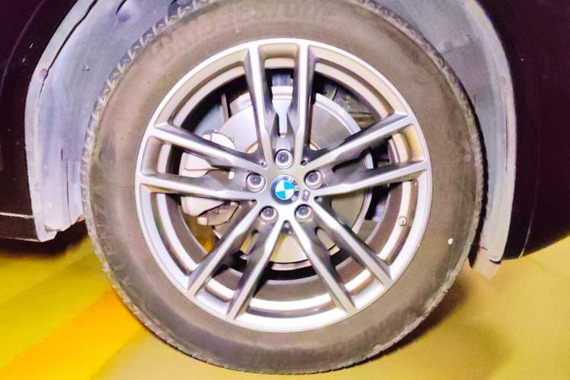 Used BMW X4 2021 xDrive 25i M Sport Package Right Front Wheel Hub