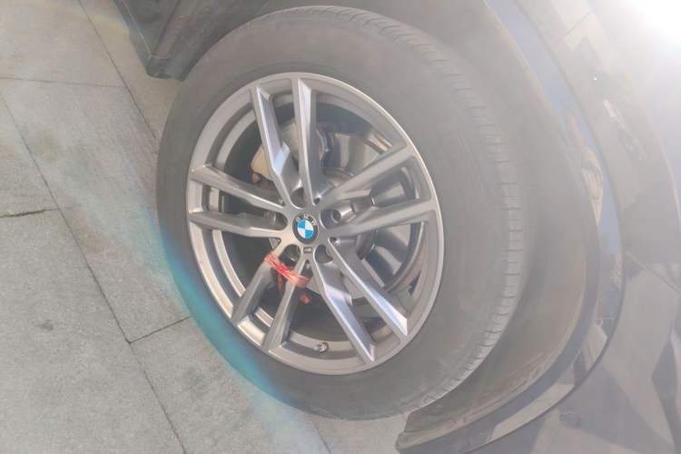 Used BMW X4 2021 Restyled xDrive 25i M Sport Package Right Front Wheel Hub