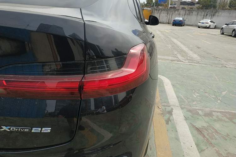 Used BMW X4 2021 xDrive 25i M Sport Package Right Rear Taillight