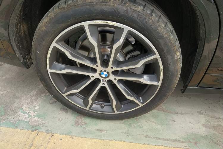 Used BMW X4 2021 xDrive 25i M Sport Package Right Rear Wheel Hub