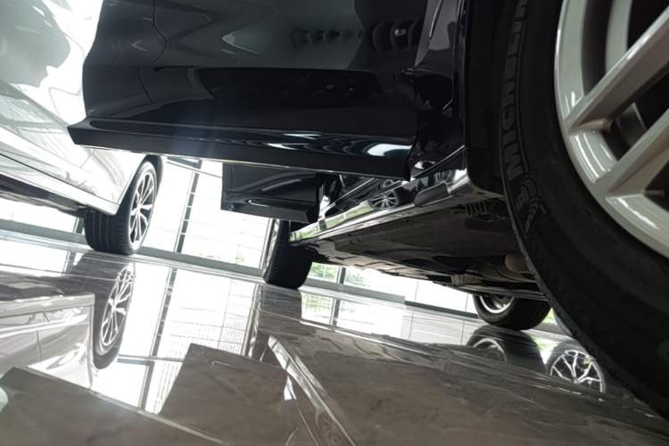 Used BMW X4 2021 xDrive 25i M Sport Package Right Side Sill