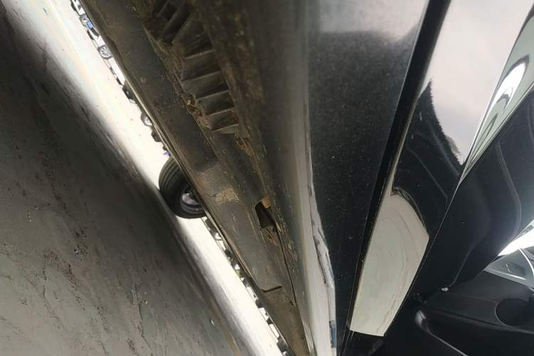 Used BMW X4 2021 xDrive 25i M Sport Package Right Side Sill