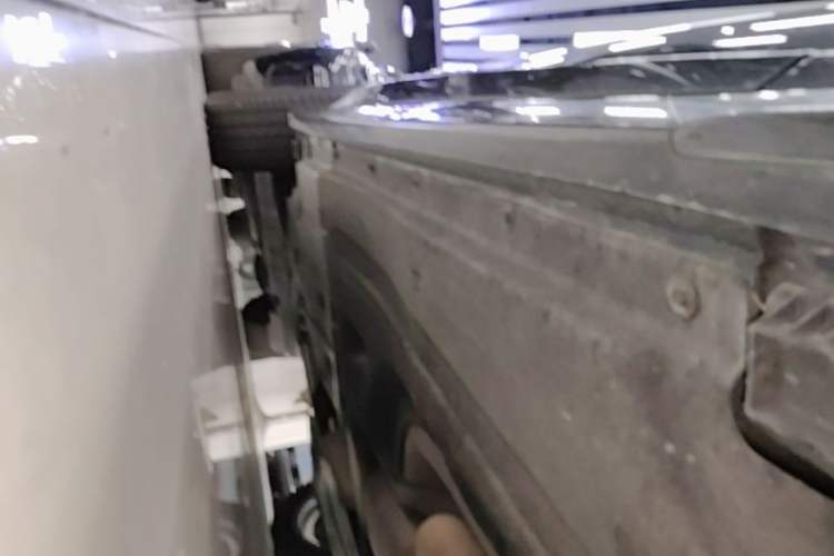 Used BMW X4 2021 xDrive 25i M Sport Package Right Side Sill
