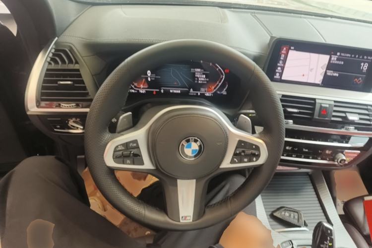 Used BMW X4 2021 xDrive 25i M Sport Night Edition package Steering Wheel