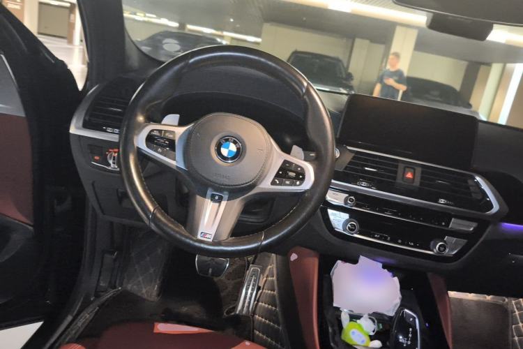 Used BMW X4 2021 xDrive 25i M Sport Night Edition package Steering Wheel