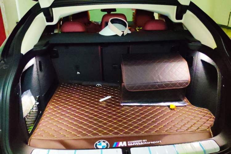 Used BMW X4 2021 xDrive 25i M Sport Package Trunk