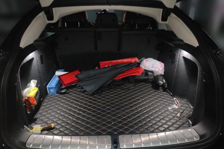 Used BMW X4 2021 xDrive 25i M Sport Package Trunk