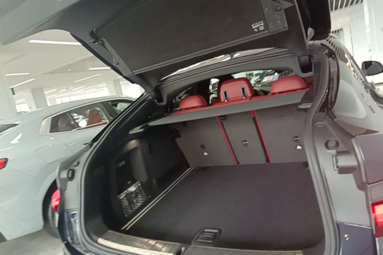 Used BMW X4 2021 Restyled xDrive 25i M Sport Night Edition Package Trunk