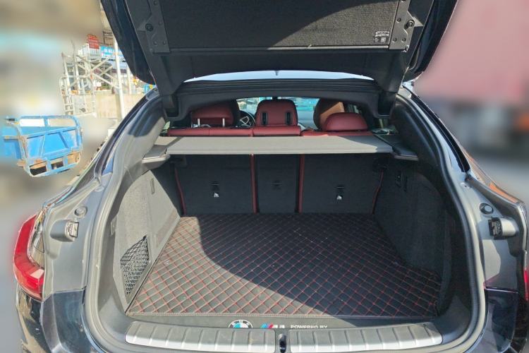 Used BMW X4 2021 xDrive 25i M Sport Night Edition package Trunk