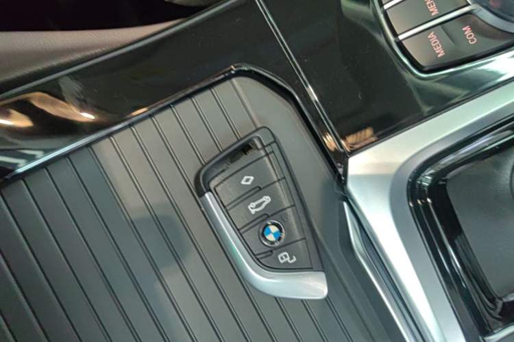Used BMW X4 2021 xDrive 25i M Sport Package Vehicle Key