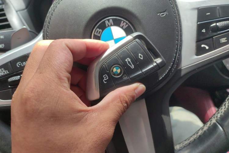 Used BMW X4 2021 xDrive 25i M Sport Package Vehicle Key