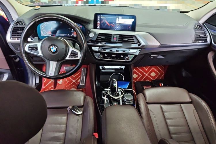 Used BMW X4 2021 xDrive 25i M Sport Package Center Console