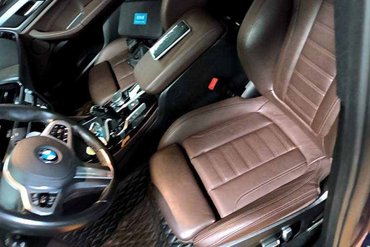 Used BMW X4 2021 Restyled xDrive 30i M Sport Night Edition Package Left Front Seat