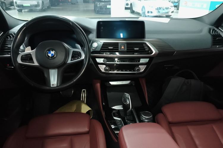 Used BMW X4 2021 Restyled xDrive 30i M Sport Night Edition Package Center Console