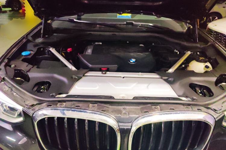 Used BMW X4 2021 xDrive 25i M Sport Package Engine Bay