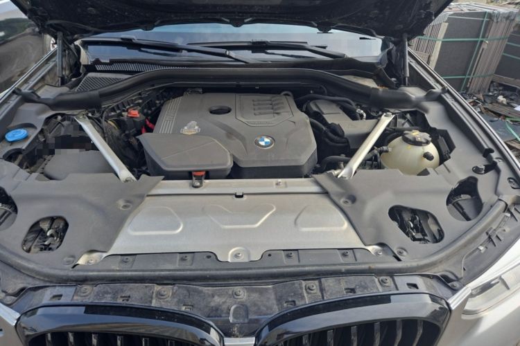 Used BMW X4 2021 xDrive 25i M Sport Package Engine Bay