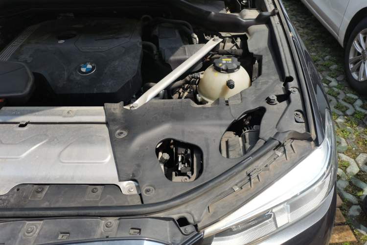 Used BMW X4 2021 xDrive 25i M Sport Package Engine Bay Left
