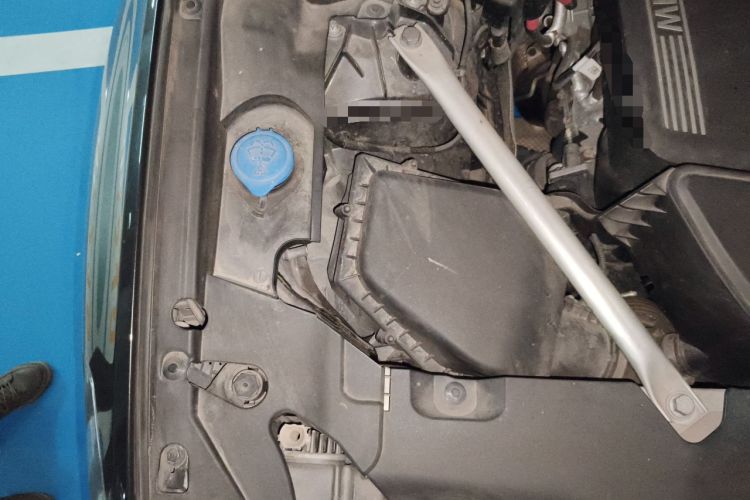 Used BMW X4 2021 xDrive 25i M Sport Package Engine Bay Right