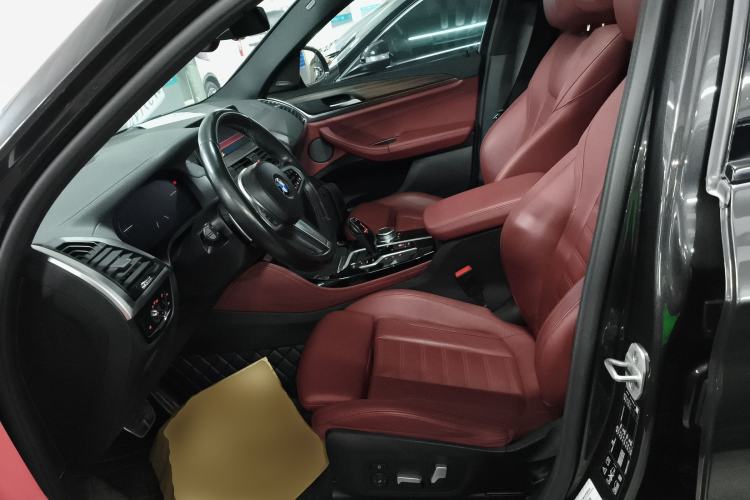 Used BMW X4 2021 Restyled xDrive 30i M Sport Night Edition Package Left Front Seat