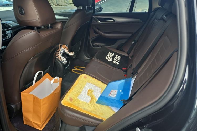 Used BMW X4 2021 xDrive 25i M Sport Package Left Rear Seat
