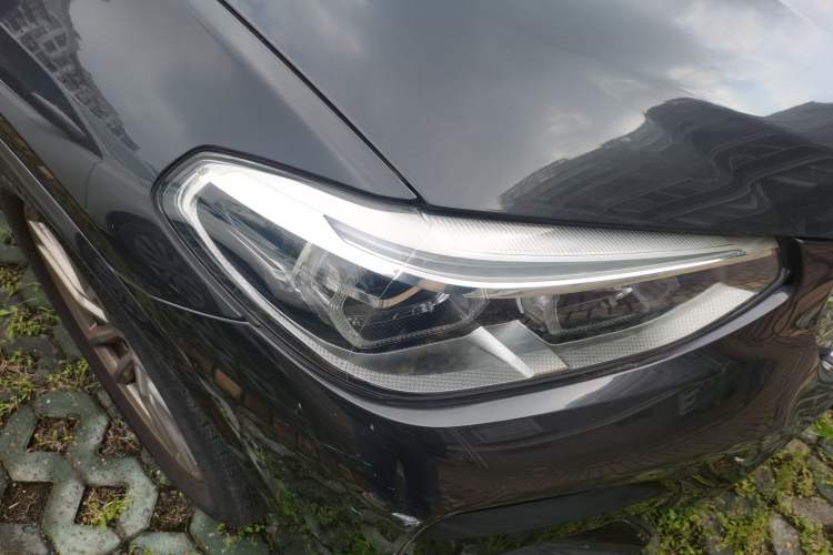 Used BMW X4 2021 xDrive 25i M Sport Package Right Front Headlight