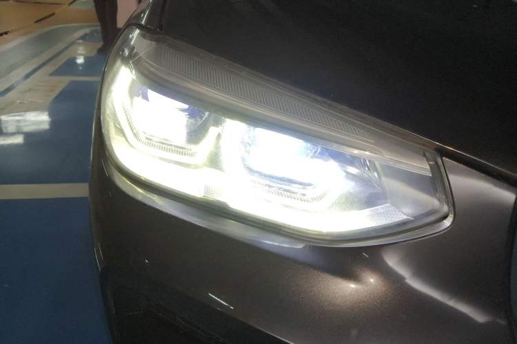 Used BMW X4 2021 xDrive 25i M Sport Package Right Front Headlight