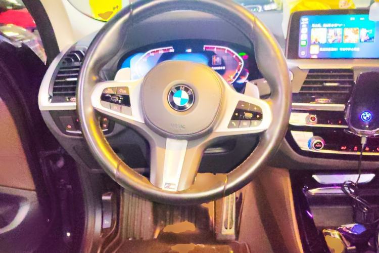 Used BMW X4 2021 xDrive 25i M Sport Package Steering Wheel