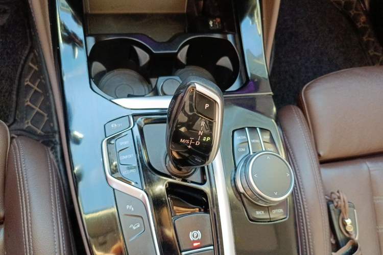 Used BMW X4 2021 xDrive 25i M Sport Package Gear Lever