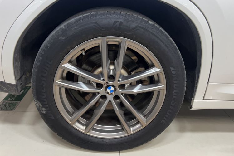 Used BMW X4 2021 xDrive 25i M Sport Package Exterior 6