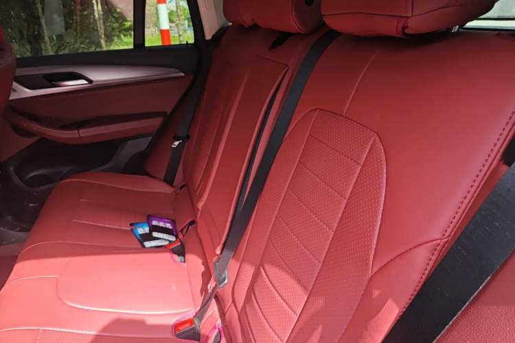 Used BMW X4 2021 xDrive 25i M Sport Package Left Rear Seat