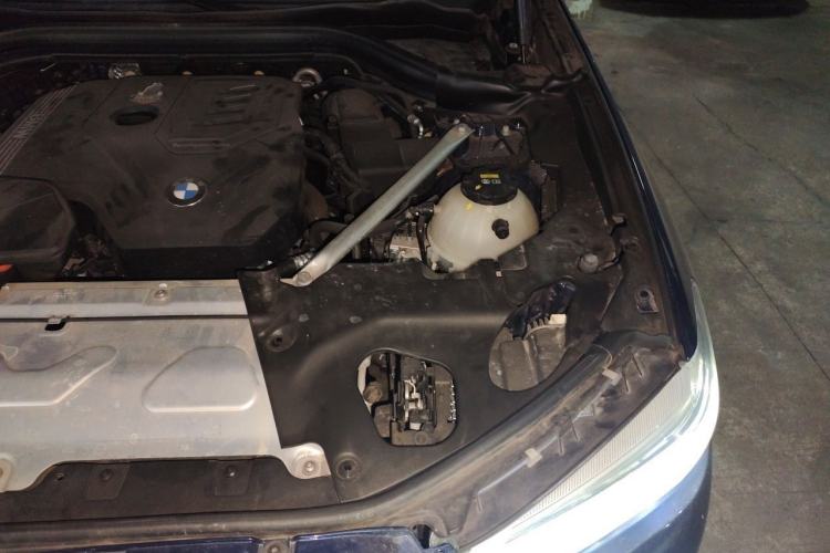 Used BMW X4 2021 xDrive 25i M Sport Package Engine Bay Left