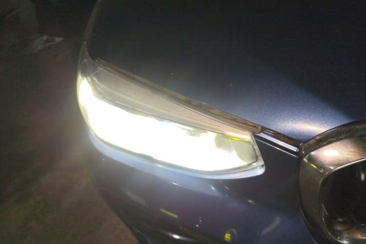 Used BMW X4 2021 xDrive 25i M Sport Package Right Front Headlight