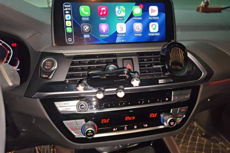 Used BMW X4 2021 xDrive 25i M Sport Night Edition package Audio And AC Panel
