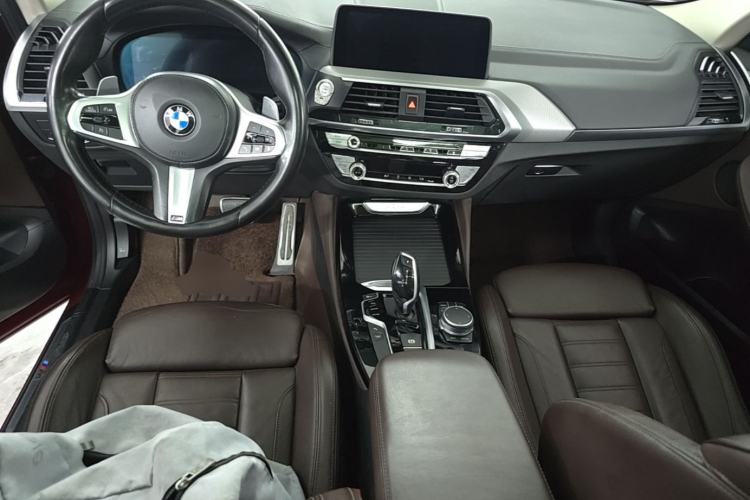 Used BMW X4 2021 Restyled xDrive 25i M Sport Package Center Console