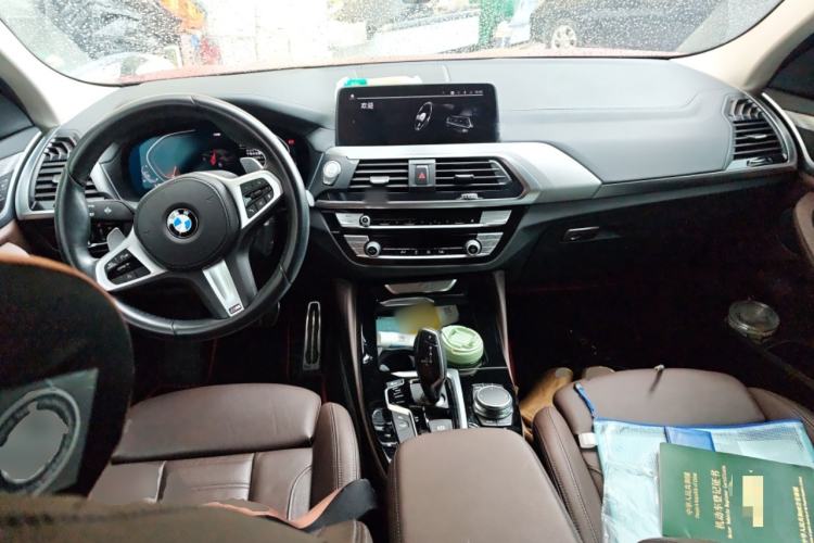 Used BMW X4 2021 Restyled xDrive 25i M Sport Package Center Console